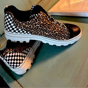 Skecher Roadies leopard print and plaid